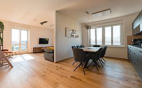 Tamliving Center Luxury 4 Rooms Smart Tv Kitchen Great View